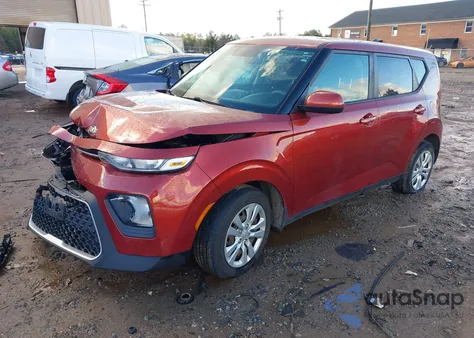 2020 Kia Soul Lx z USA, uszkodzony, nr VIN KNDJ23AU2L7081676